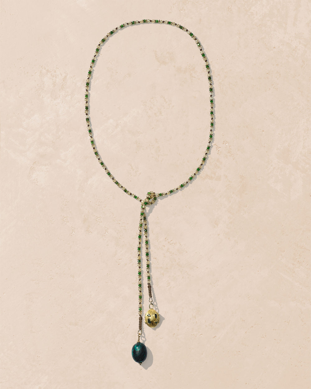 The Kravat necklace